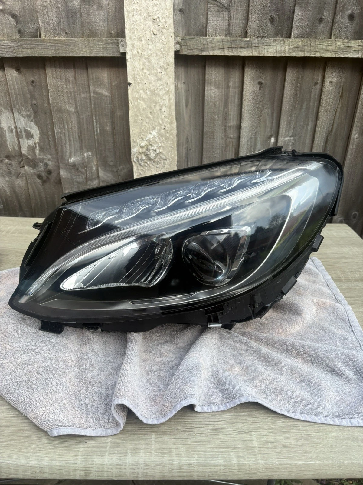 LED Headlight Assembly — Left — C-Class W205